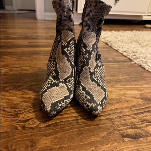Steve Madden Snake Skin Boots - Picture 8 of 8